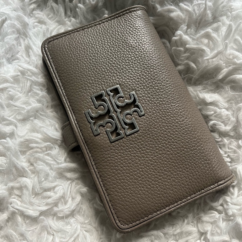 Tory Burch wallet